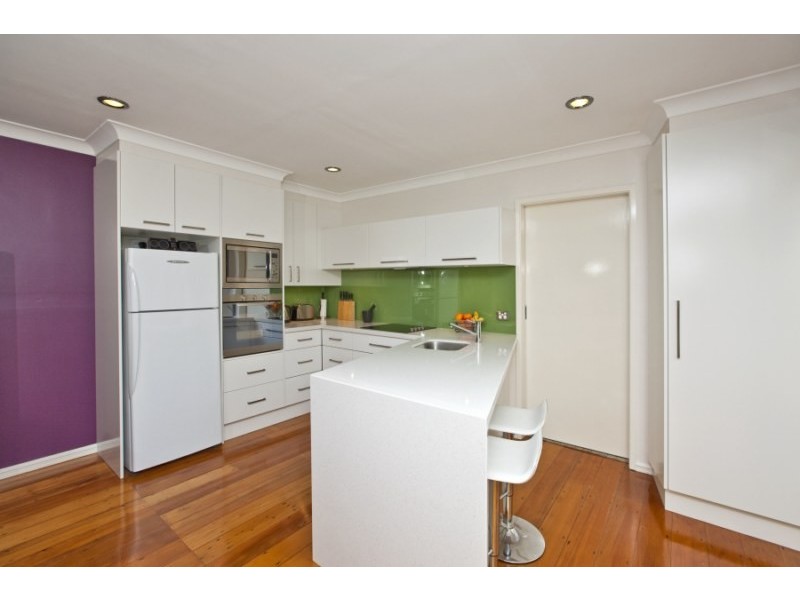 8 Eddy Street, Hamilton NSW 2303