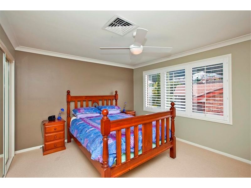 8 Tinglewood Close, Tingira Heights NSW 2290