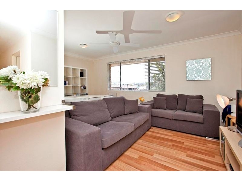 4/17 Rowlands Street, Merewether NSW 2291