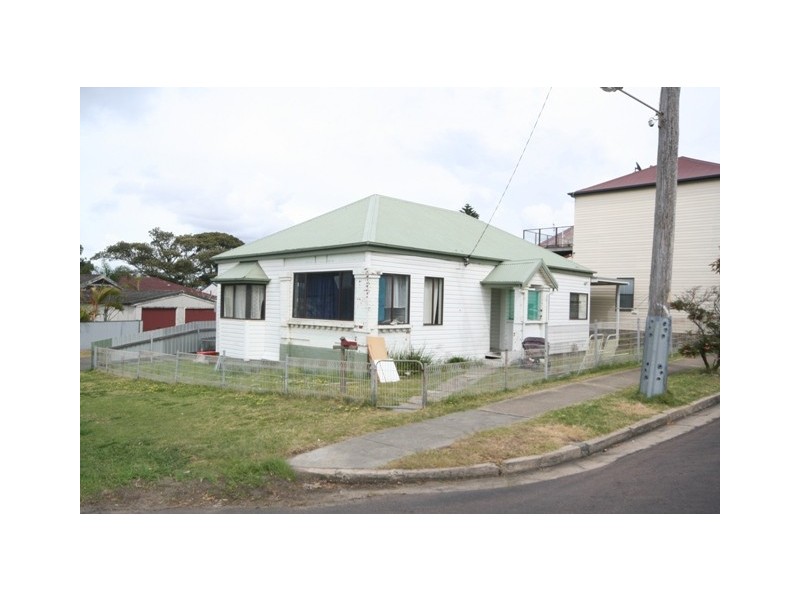 21 Maitland Street, Stockton NSW 2295