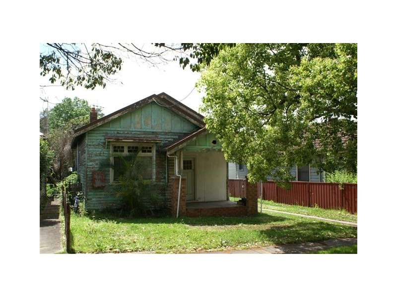 4 Basil Street, Mayfield West NSW 2304