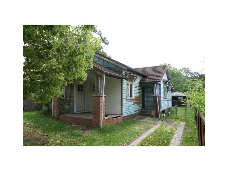 4 Basil Street, Mayfield West NSW 2304