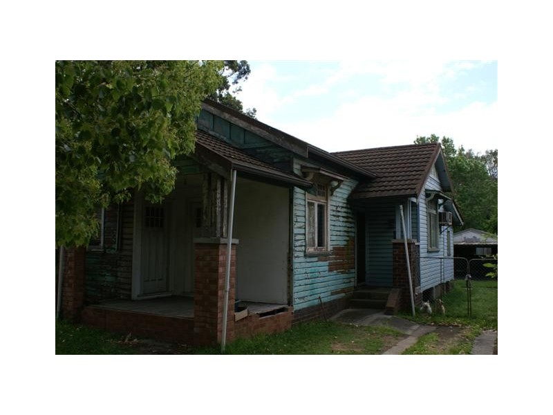 4 Basil Street, Mayfield West NSW 2304