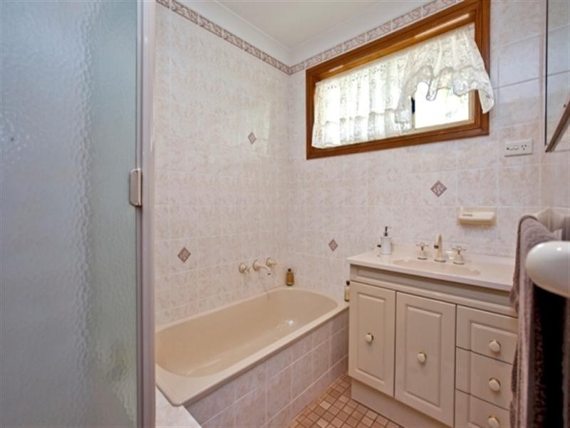 57 Cressington Way, Elermore Vale NSW 2287