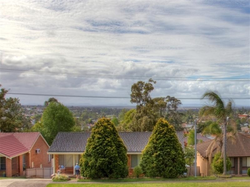 57 Cressington Way, Elermore Vale NSW 2287