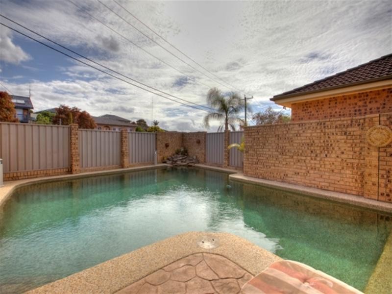 57 Cressington Way, Elermore Vale NSW 2287