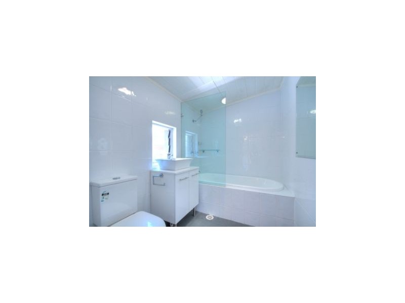 82a Parry Street, Cooks Hill NSW 2300