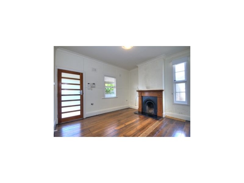 82a Parry Street, Cooks Hill NSW 2300