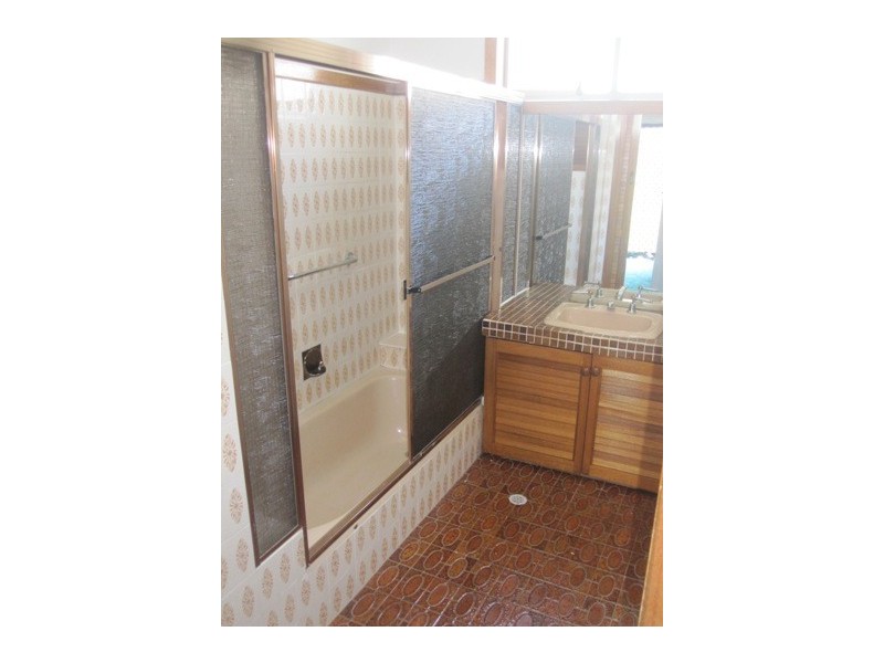 1 Collins Street, Georgetown NSW 2298