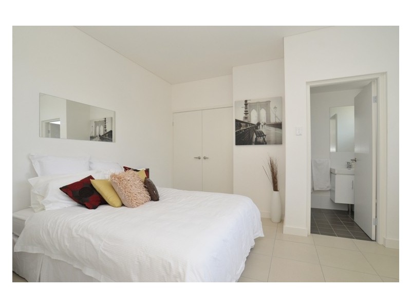 4 Hilview Crescent, Newcastle NSW 2300