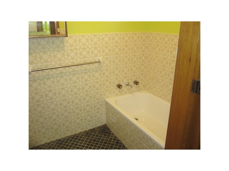 5 Villa Place, Charlestown NSW 2290