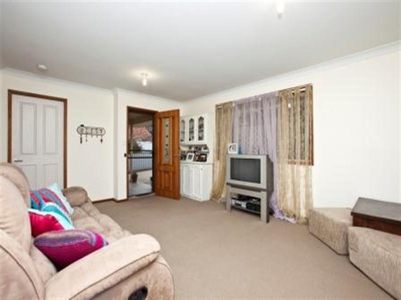 2/104A Marsden Street, Shortland NSW 2307