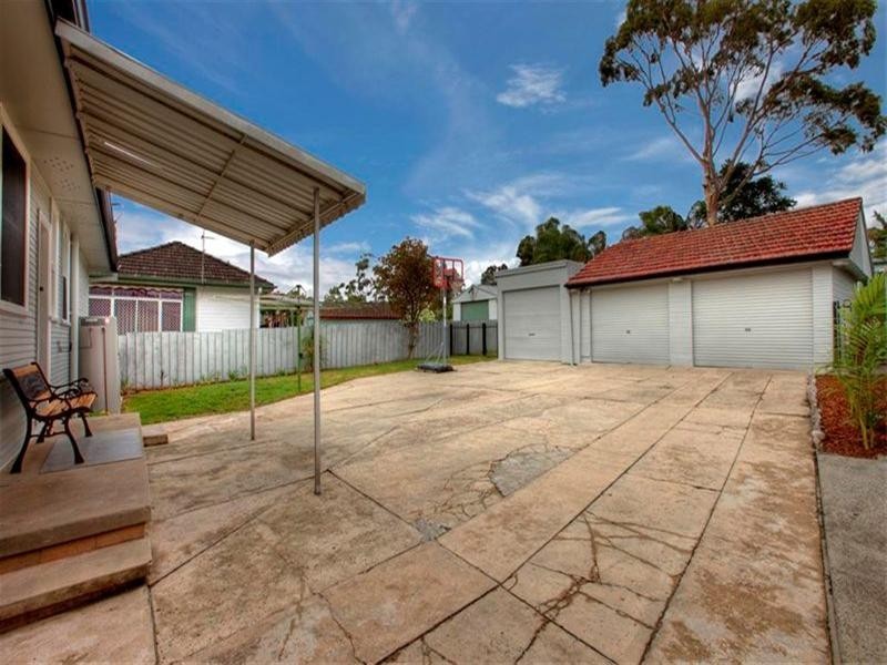 15 Alexander Street, Mount Hutton NSW 2290