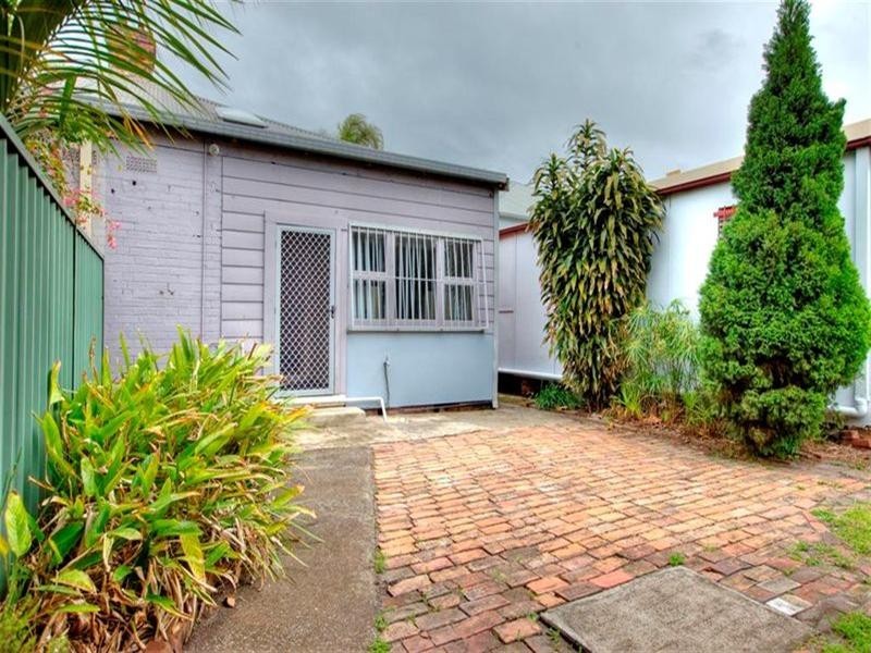 6 Hudson Street, Hamilton NSW 2303