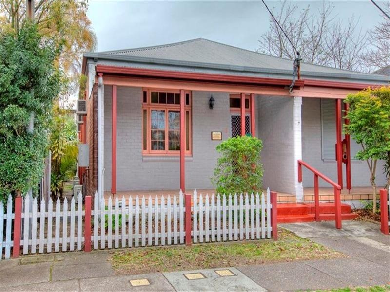 6 Hudson Street, Hamilton NSW 2303