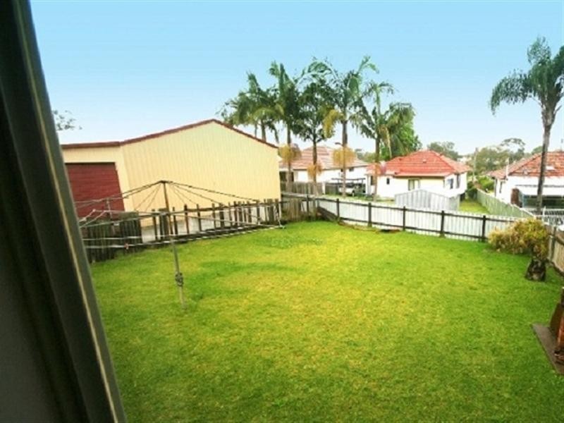 12 Neville Street, Glendale NSW 2285