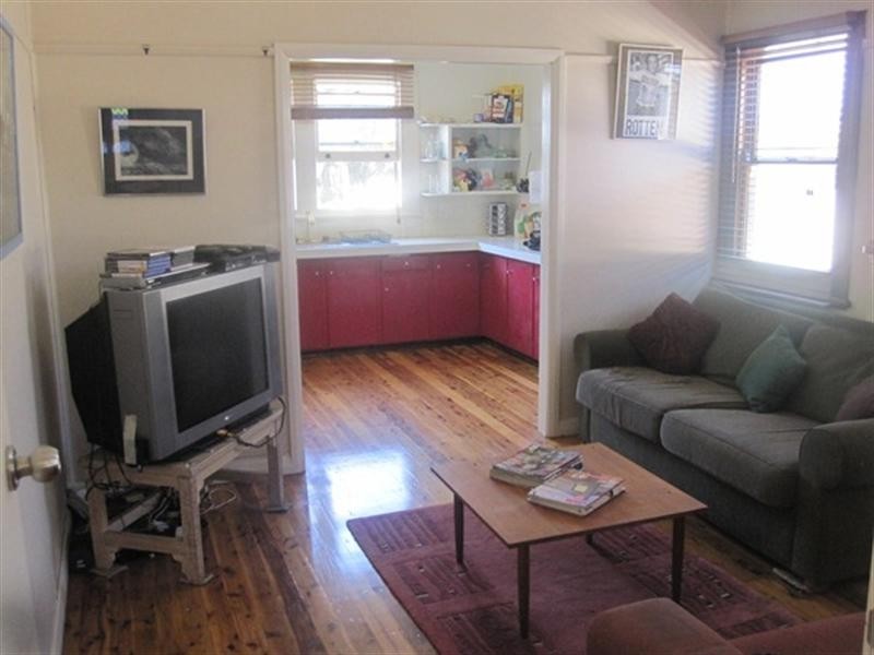 33 Dawson Street, Waratah NSW 2298