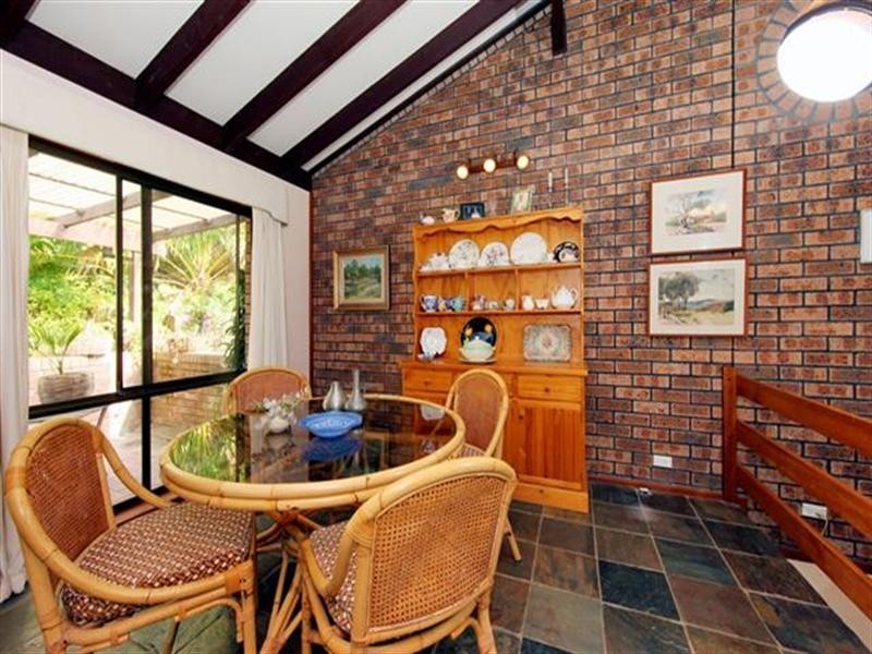 22 Elvidge Crescent, Kotara NSW 2289