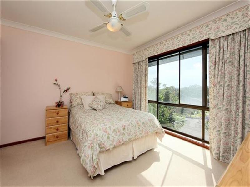 22 Elvidge Crescent, Kotara NSW 2289