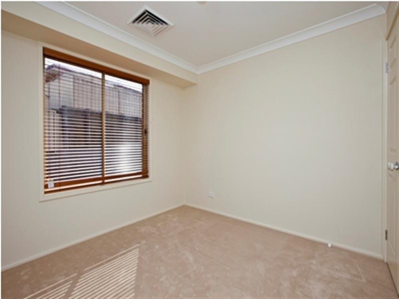 9 Farrier Court, Maryland NSW 2287