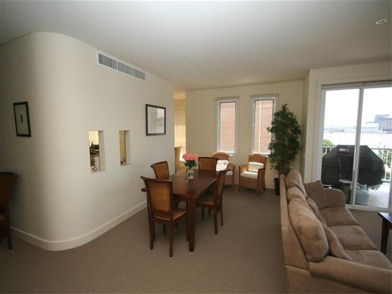 41/304 Wharf Road, Newcastle NSW 2300