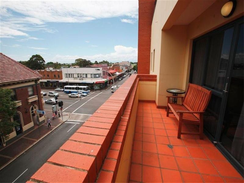 306/131 Beaumont Street, Hamilton NSW 2303