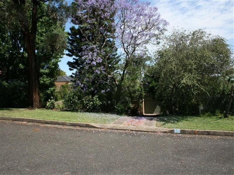 12 Raymond Street, Speers Point NSW 2284