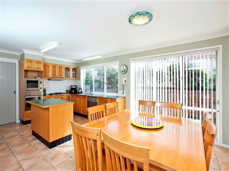 8 Tinglewood Close, Tingira Heights NSW 2290