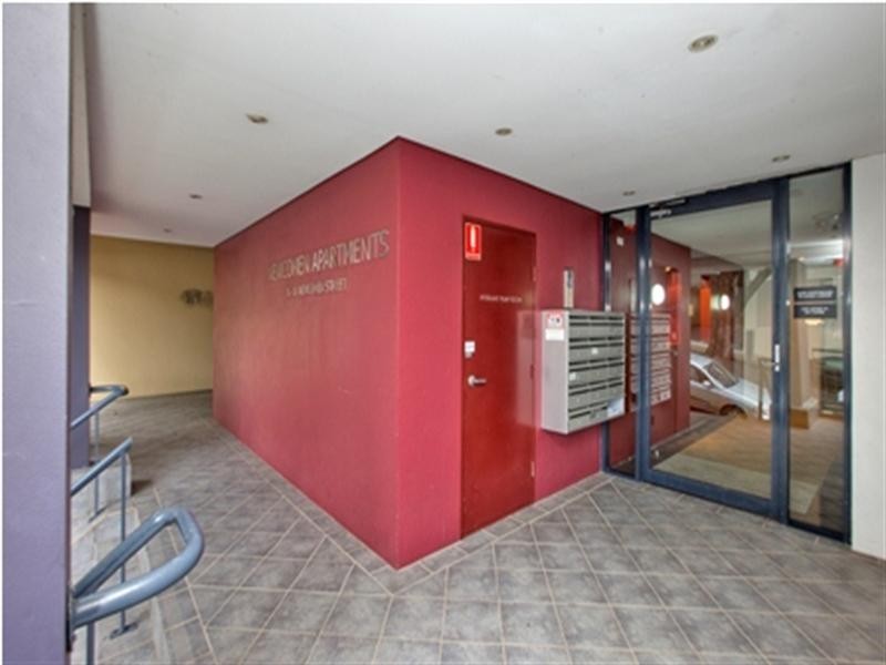 1/16 Newcomen Street, Newcastle NSW 2300