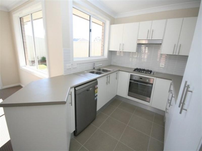 1/14 Croudace Road, Elermore Vale NSW 2287