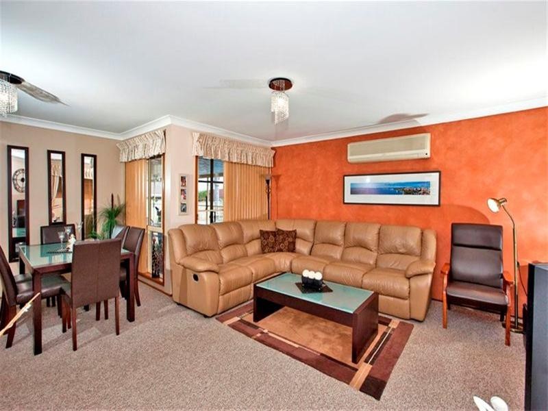 49 Archer Cresent, Maryland NSW 2287