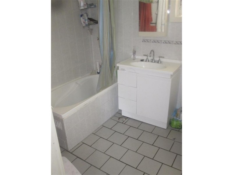 80 Rae Crescent, Kotara NSW 2289