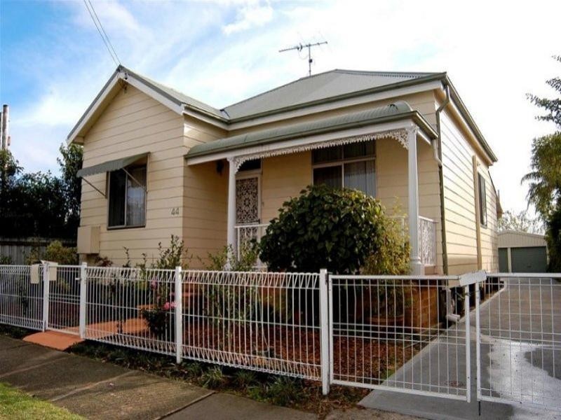 44 Crebert Street, Mayfield NSW 2304