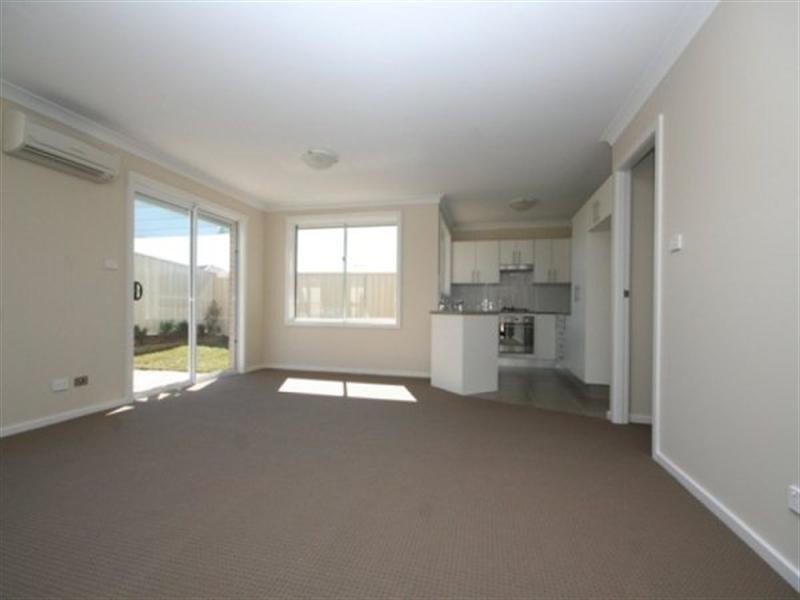 8/14 Croudace Road, Elermore Vale NSW 2287