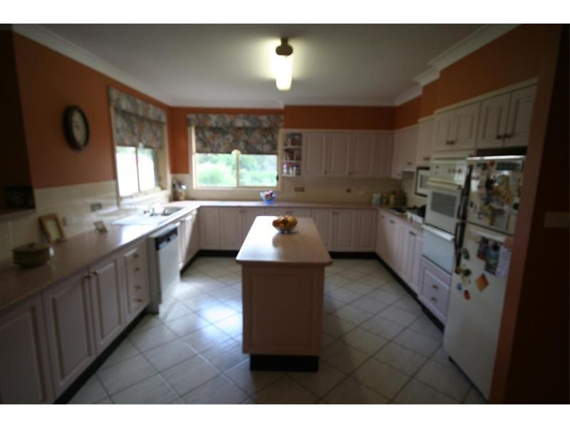 6 Walter Parade, Black Hill NSW 2322