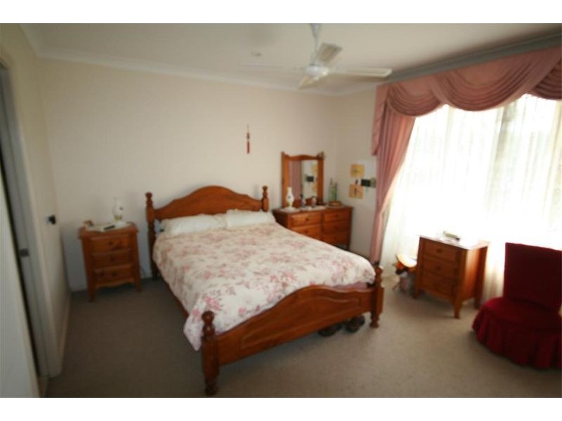 6 Walter Parade, Black Hill NSW 2322