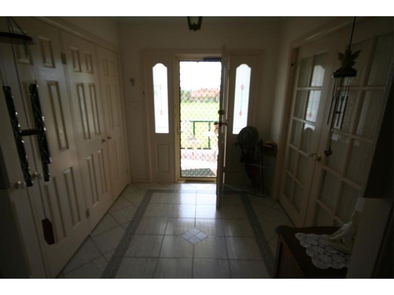 6 Walter Parade, Black Hill NSW 2322