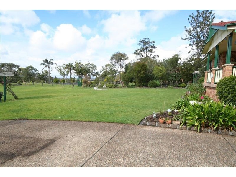 6 Walter Parade, Black Hill NSW 2322