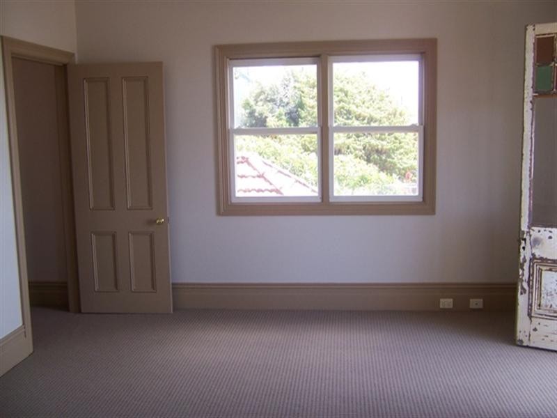 2/4 The Boltons, Newcastle NSW 2300