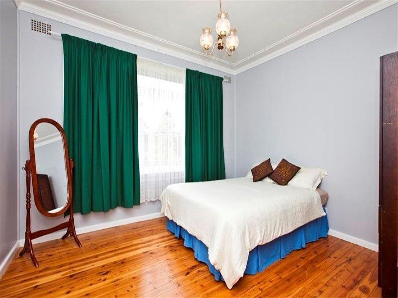 15 Alexander Street, Mount Hutton NSW 2290