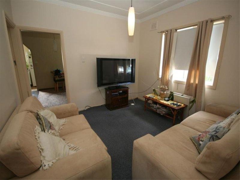 38 Sandgate Road, Wallsend NSW 2287