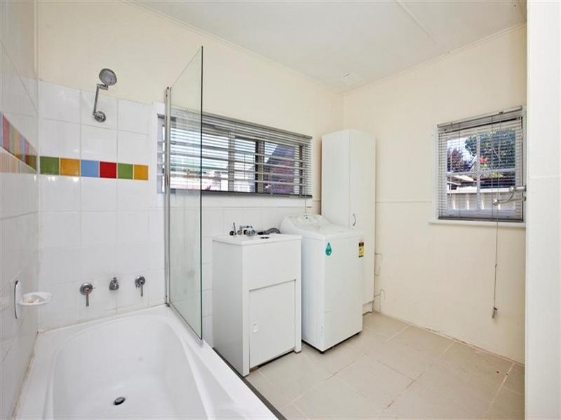 4 Garrett Street, Carrington NSW 2294