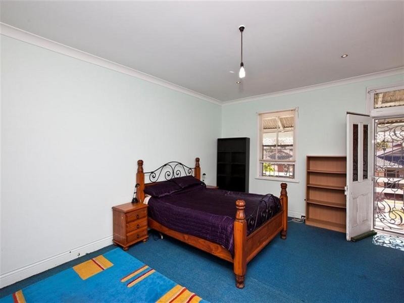 4 Garrett Street, Carrington NSW 2294