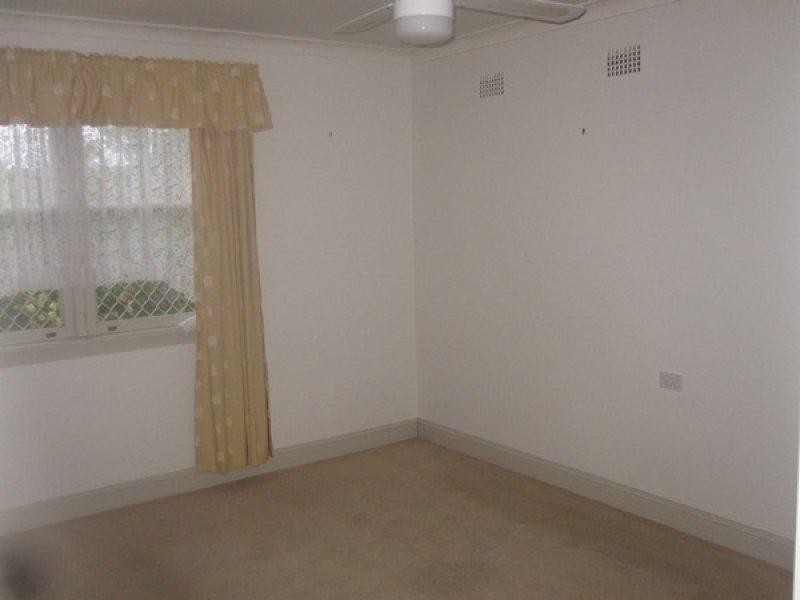 7 Ash Place, Gateshead NSW 2290