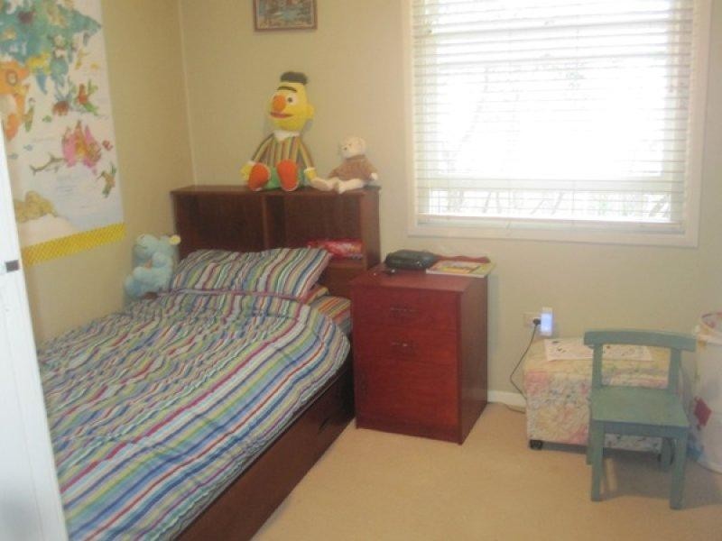 80 Rae Crescent, Kotara NSW 2289