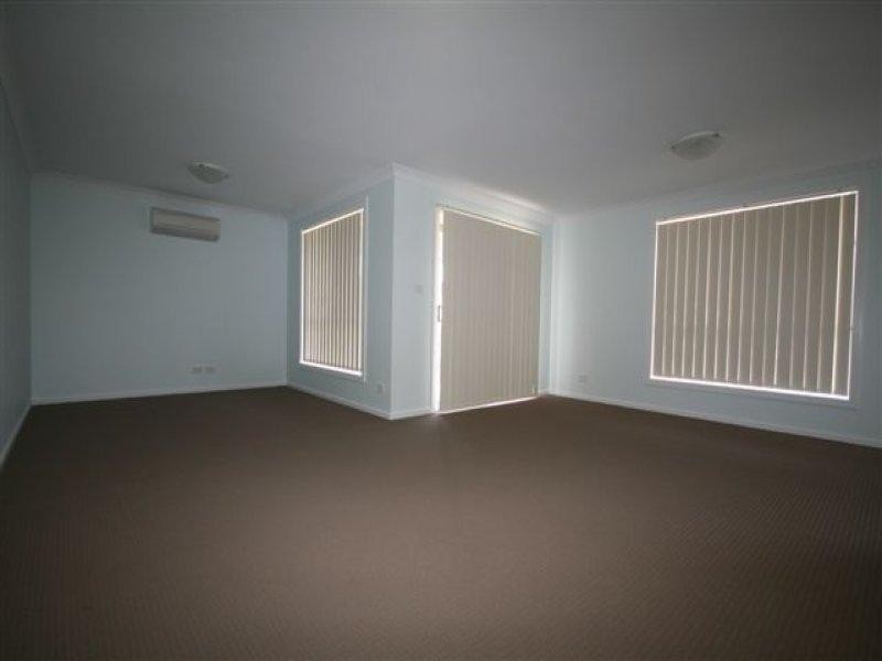 1/14 Croudace Road, Elermore Vale NSW 2287