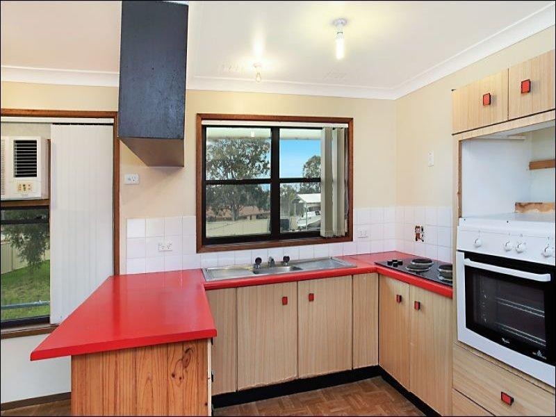 106 High Street, Wallalong NSW 2320