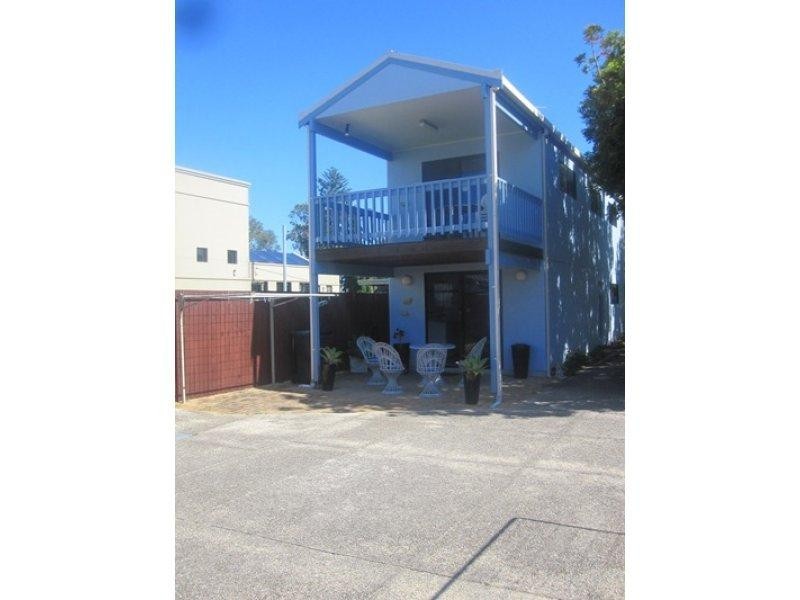 95 Marks Point Road, Marks Point NSW 2280