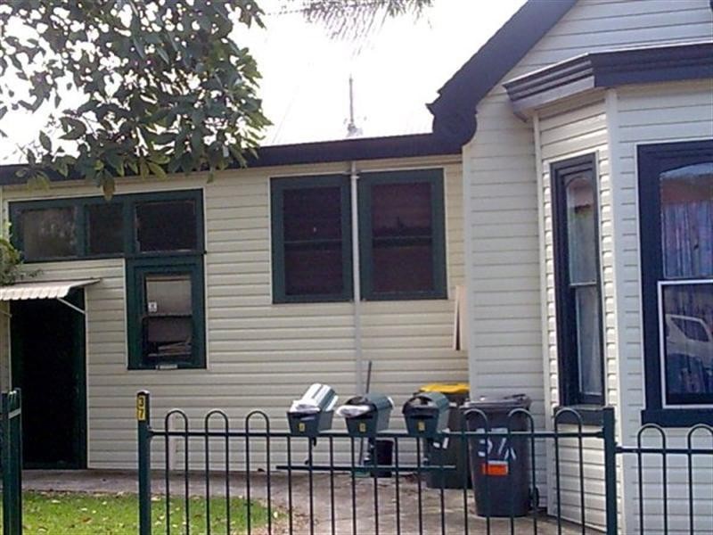 37B Woodstock Street, Mayfield NSW 2304