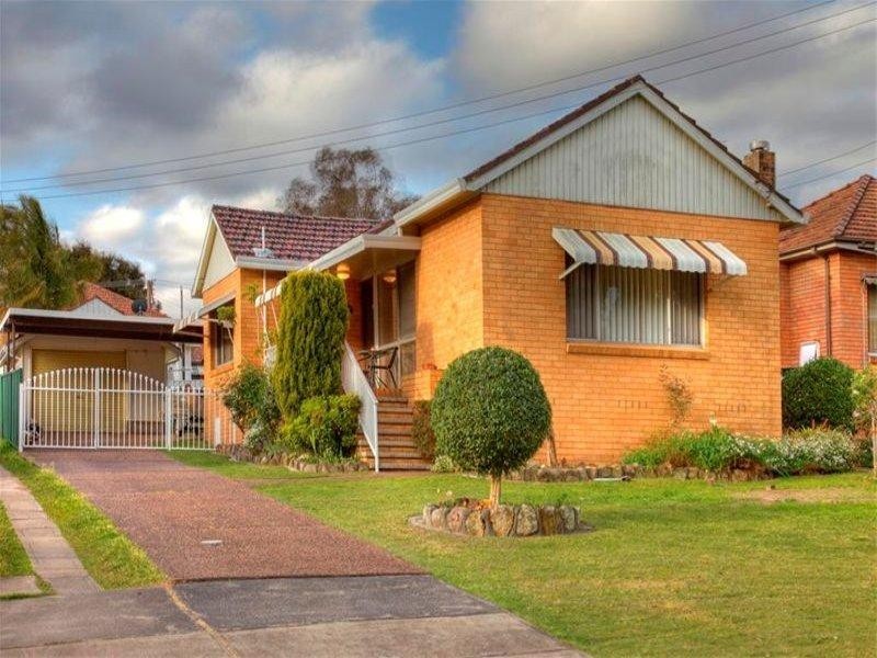 34 Lovell Parade, Shortland NSW 2307